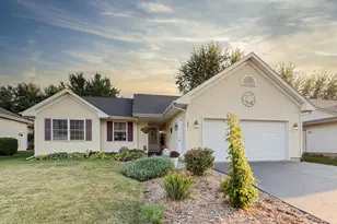 106 Thornhill Dr, Poplar Grove, IL 61065 - Photo 1