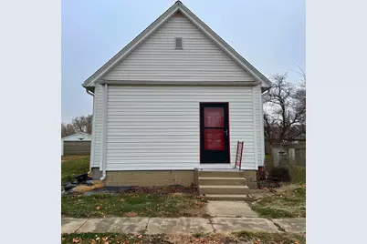 405 W Carter Street, Stanford, IL 61774 - Photo 1