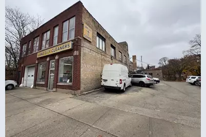 600 Oakton Street, Evanston, IL 60202 - Photo 1