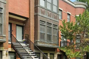 834 W Village Ct, Chicago, IL 60608 - Photo 1