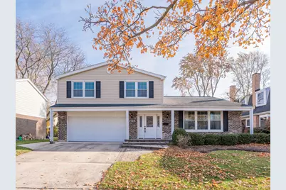 1515 S Kaspar Avenue, Arlington Heights, IL 60005 - Photo 1