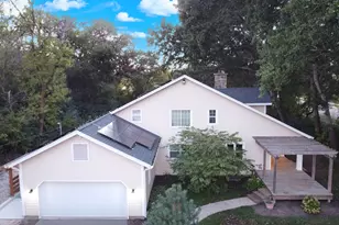 580 Cedar Lk Rd, Lake Villa, IL 60046 - Photo 1