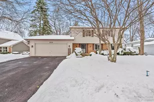 315 Leeds Ct, Naperville, IL 60565 - Photo 1