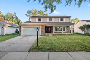 1813 E Wood Ln, Mount Prospect, IL 60056 - Photo 1