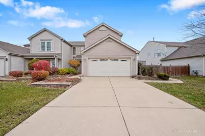 720 Legends Drive, Carol Stream, IL 60188 - Photo 1