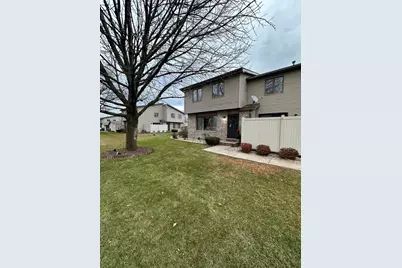 768 Lake Road, New Lenox, IL 60451 - Photo 1