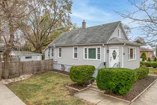 9201 S 52nd Ave, Oak Lawn, IL 60453 - Photo 1