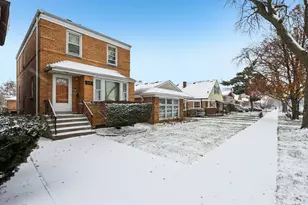 5740 S Monitor Ave, Chicago, IL 60638 - Photo 1