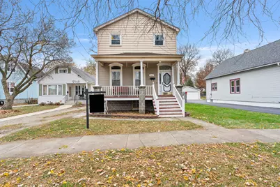 9546 S Spaulding Avenue, Evergreen Park, IL 60805 - Photo 1