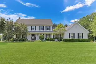 17533 W Mill Creek Crossing Dr, Gurnee, IL 60031 - Photo 1