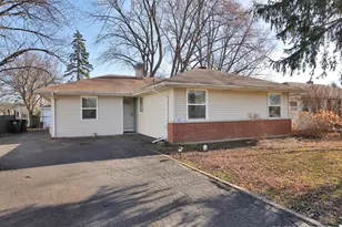 623 Kenilworth St, Grayslake, IL 60030 - Photo 1