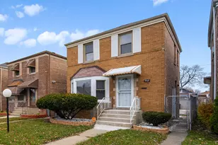 9945 S Sangamon St, Chicago, IL 60643 - Photo 1