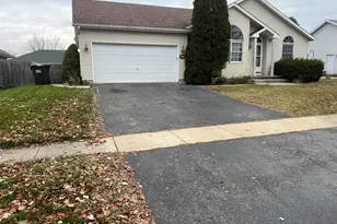 707 Cedar Ln, Genoa, IL 60135 - Photo 1