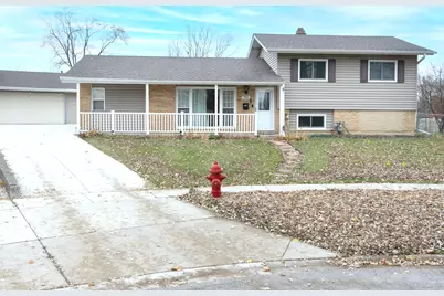 785 Woodlawn Street, Hoffman Estates, IL 60169 - Photo 1