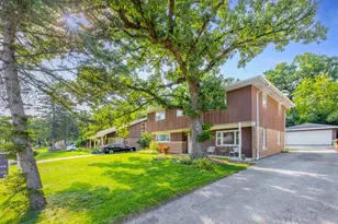 365 Oswego St, Park Forest, IL 60466 - Photo 1