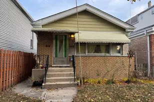 3520 W Lyndale St, Chicago, IL 60647 - Photo 1