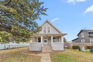 171 S Blaine Ave, Bradley, IL 60915 - Photo 1