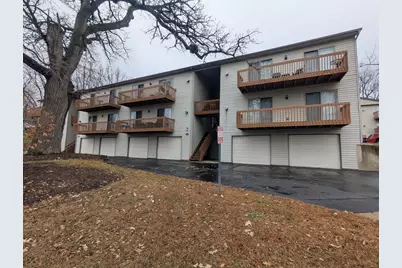 300 Woodridge Circle #C, South Elgin, IL 60177 - Photo 1