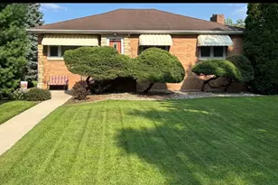 460 S Winfield Ave, Kankakee, IL 60901 - Photo 1