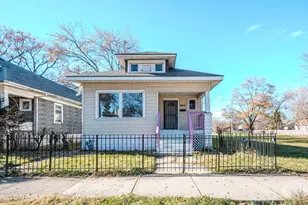 12410 S Parnell Ave, Chicago, IL 60628 - Photo 1
