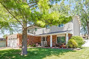 6725 Foxtree Ave, Woodridge, IL 60517 - Photo 1