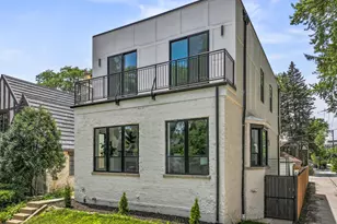 5944 N Knox Ave, Chicago, IL 60646 - Photo 1