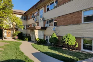 7554 N Waukegan Rd, Niles, IL 60714 - Photo 1