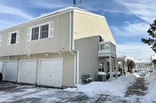179 Rita Ct, Bartlett, IL 60103 - Photo 1