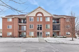7025 Heritage Cir, Orland Park, IL 60462 - Photo 1