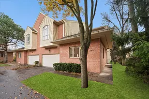 1743 Melise Dr, Glenview, IL 60025 - Photo 1