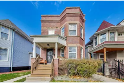 5928 W Walton Street, Chicago, IL 60651 - Photo 1