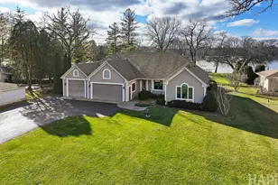 4505 Giant Oak Dr, McHenry, IL 60050 - Photo 1