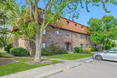 195 W Brandon Court #A33, Palatine, IL 60067 - Photo 1