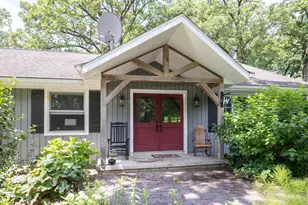 11N226 Peplow Rd, Hampshire, IL 60140 - Photo 1