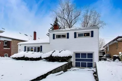 3206 Sunnyside Avenue, Brookfield, IL 60513 - Photo 1