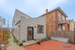 2828 W Wilcox St, Chicago, IL 60612 - Photo 1