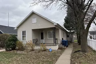 236 10th St, Lasalle, IL 61301 - Photo 1