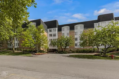 200 Lake Boulevard #402, Buffalo Grove, IL 60089 - Photo 1