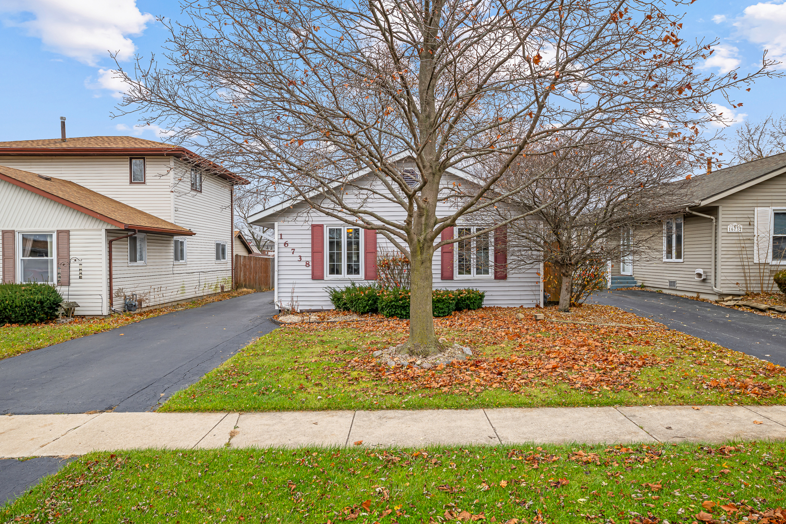 16738 Hobart Ave, Orland Hills, IL 60487 - MLS 12525565 - Coldwell Banker