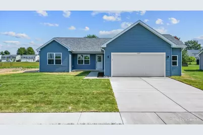 715 Apple Valley Road, Harvard, IL 60033 - Photo 1