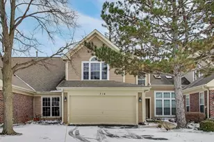 716 Clover Hill Ct, Elk Grove Village, IL 60007 - Photo 1