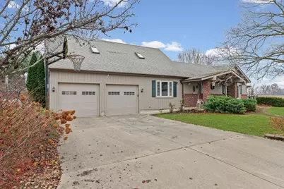 15742 Moody Road, Oak Lawn, IL 61943 - Photo 1