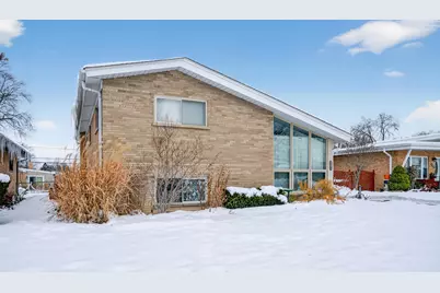 8516 W Normal Avenue, Niles, IL 60714 - Photo 1