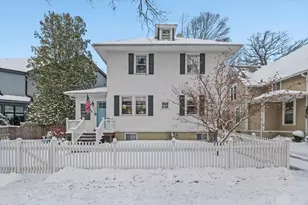 1142 Oakwood Ave, Wilmette, IL 60091 - Photo 1