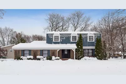 827 5th Avenue, Libertyville, IL 60048 - Photo 1