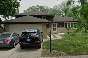 681 S Mt Prospect Rd, Des Plaines, IL 60016 - Photo 1