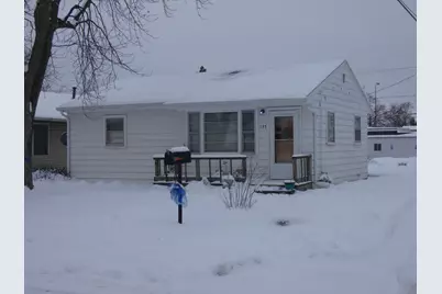 135 S Quincy Avenue, Bradley, IL 60915 - Photo 1