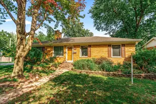 719 N President St, Wheaton, IL 60187 - Photo 1