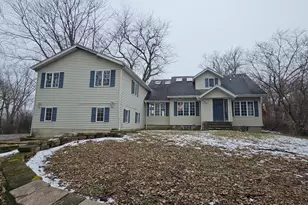 181 Old Sutton Rd, Barrington, IL 60010 - Photo 1