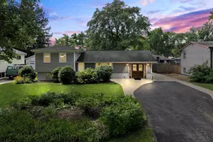 22W351 Birchwood Dr, Glen Ellyn, IL 60137 - Photo 1